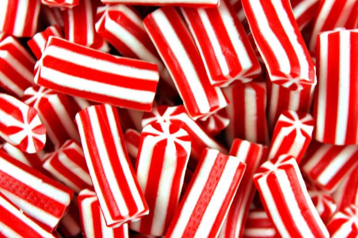 Vidal Christmas Bulk Mini Licorice Candy Canes(Strwbry Flavor) 4.4Lb. 6ct 4.4lb